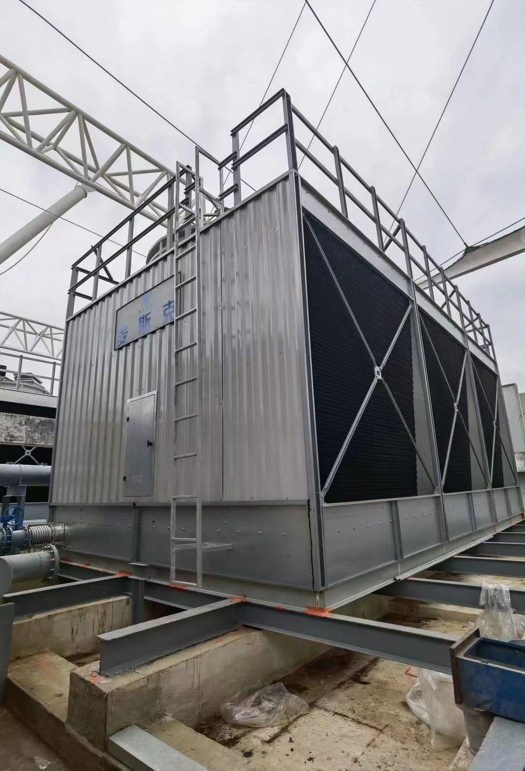 GTX玻璃钢方形横流冷却塔